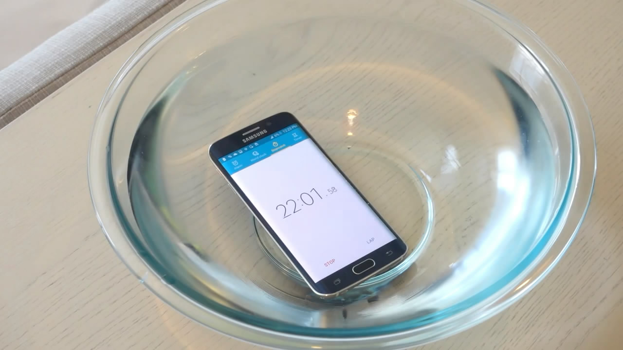 視頻丨三星Galaxy S6 Edge竟能防水！