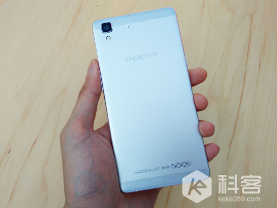 2499元起，全金屬OPPO R7和R7 Plus上手