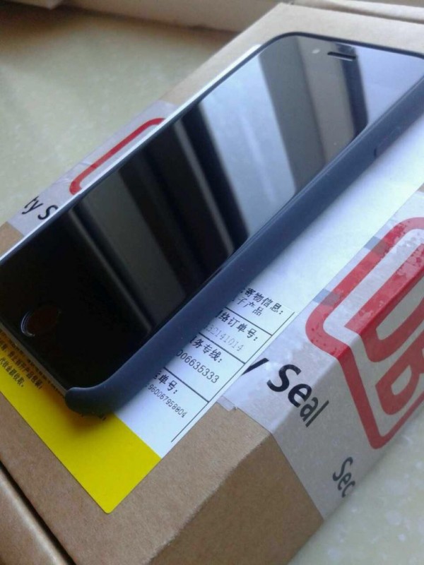 網友用過都說好？iPhone 6s官方硅膠殼亮相