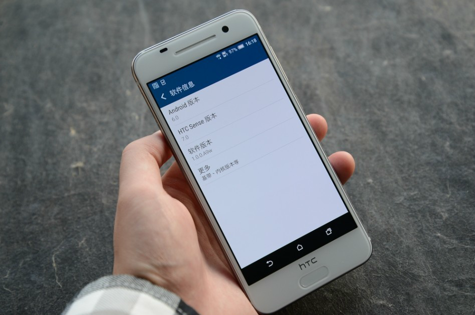 HTC One A9發(fā)布，真的能完爆iPhone嗎？