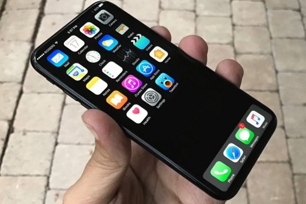 產能作祟 iPhone 8或許依舊與OLED屏無緣