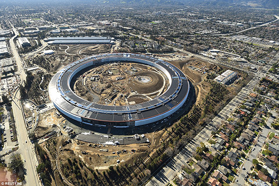 坐在蘋果新總部Apple Park里辦公是種怎樣的體驗？