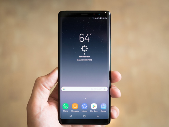 國行三星Note8：9月中旬開售！購買過Note7的或?qū)⒌玫交仞?/></p><p>　　此外，據(jù)悉為了回饋用戶能繼續(xù)支持，三星針對此前購買過Note7的用戶，三星在北美給出了最高425美元（約合人民幣2831元）的折價補貼，只要你有購買過Note7的記錄，那么即可享受這次的專屬優(yōu)惠。此前，三星的相關(guān)人士也表示國行也會有同樣的政策用于回饋支持過Note7的用戶，如果是這樣的話，此前的Note7用戶肯定會更樂意去繼續(xù)支持三星購買Note8的。<strong>添加科客公眾號kekebat，獲取更多精彩資訊。</strong></p>			
			
			<!---->
		    
                    <!-- 新聞詳情頁底部轉(zhuǎn)載/原文聲明 -->
                    <div   id=