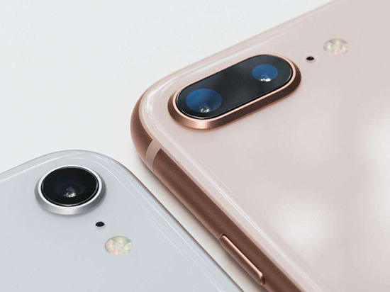 科客晚報：全球首例iPhone 8P充電爆裂，8月國產手機出貨量揭曉