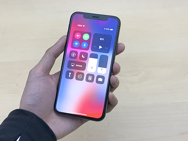 蘋果iPhone X上手體驗：全程驚艷，墨鏡難不倒面容ID