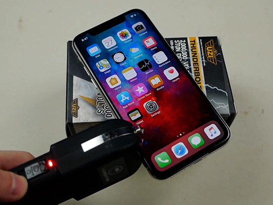 最強無線充電測試：電擊的iPhone X真的能被充電嗎？