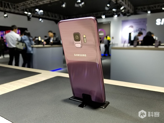 國行三星S9/S9+發(fā)布：可變光圈雙攝搶眼，頂配售價7599元