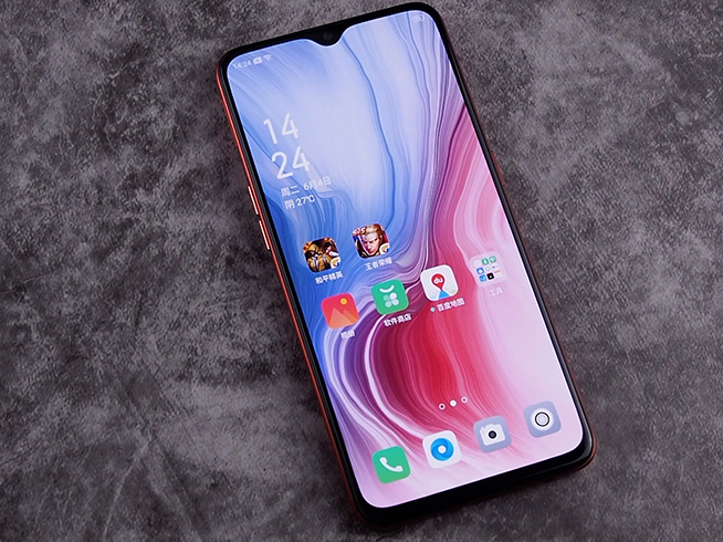 OPPO Reno Z開箱：延續純平設計風 珊瑚橙搶眼夏日首選