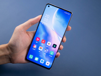 OPPO Reno5 Pro上手：顏值夠頂沒話說！首發(fā)獨(dú)家人像視頻新技術(shù)